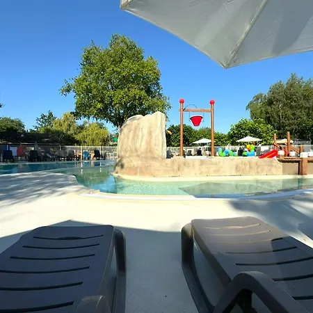 Camping Tente Spacieuse, Animaux Admis - 5 Pers. - Api-1-52-2204 *